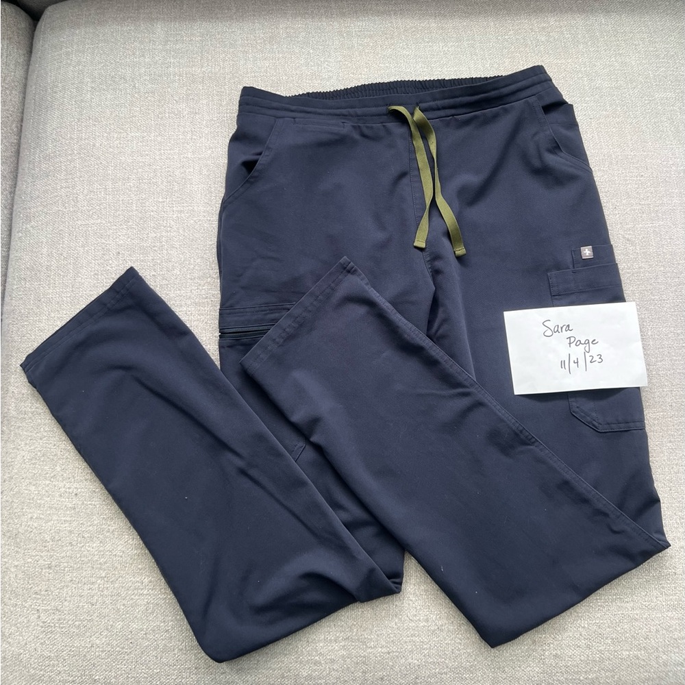Figs Yola skinny scrub pants